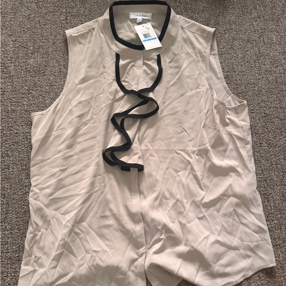 Calvin Klein Women's Beige Sleeveless Blouse with Black Trim NWT size PXL